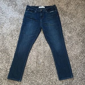 Men’s signature Levi jeans size 33 waist x 30 length